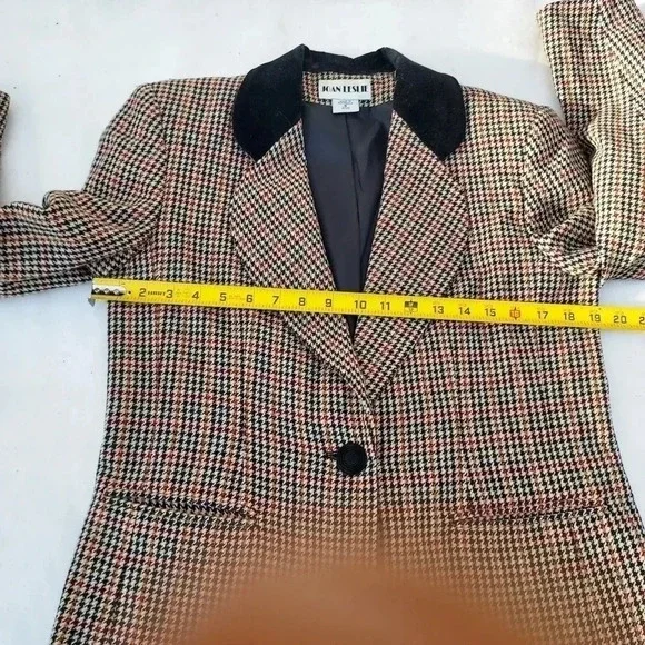 Joan Leslie Size 6 Womens  Brown and Black Squared Blazer with Velvet Collar - Picture 12 of 16